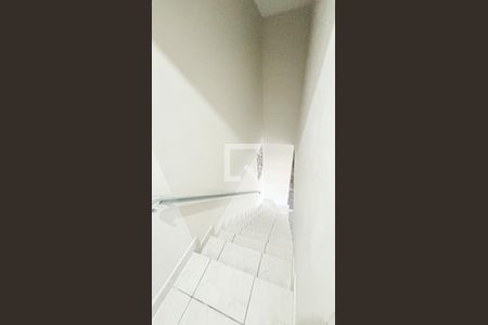 Escada de casa à venda com 2 quartos, 180m² em Jardim Utinga, Santo André