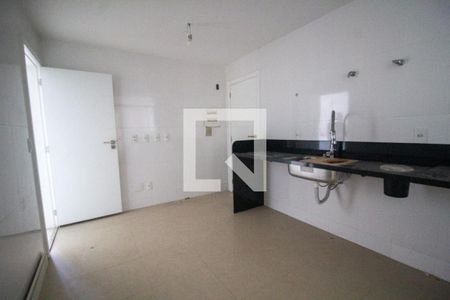 Apartamento para alugar com 348m², 4 quartos e 4 vagas Apartamento para alugar com 348m², 4 quartos e 4 vagasCozinha e Área de Serviço