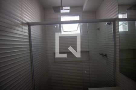 Apartamento para alugar com 348m², 4 quartos e 4 vagas Apartamento para alugar com 348m², 4 quartos e 4 vagasBanheiro da Suíte 4