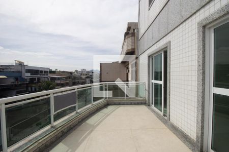 Apartamento para alugar com 348m², 4 quartos e 4 vagas Apartamento para alugar com 348m², 4 quartos e 4 vagasSacada da Suíte 1 e 2