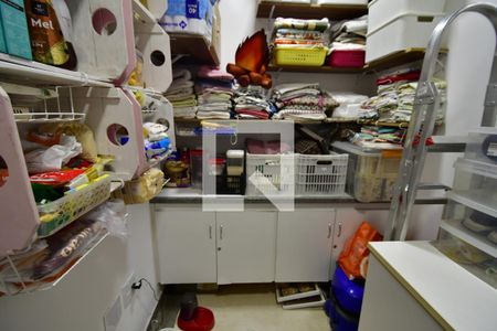 Casa à venda com 280m², 4 quartos e 3 vagasDespensa