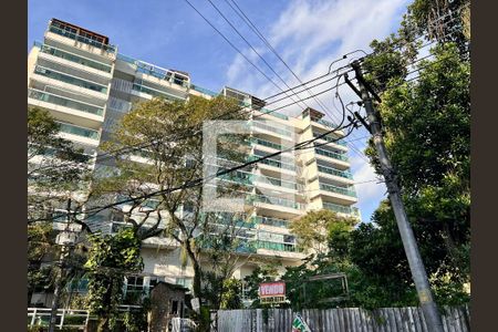 Apartamento à venda com 78m², 2 quartos e 1 vagaFachada