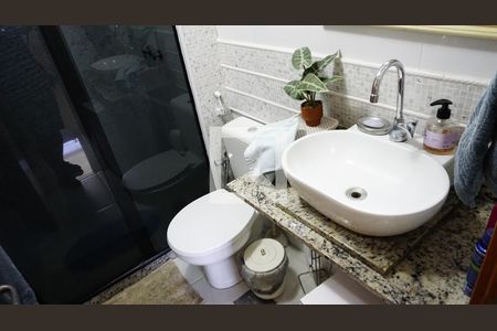 Apartamento à venda com 78m², 2 quartos e 1 vagaBanheiro Social