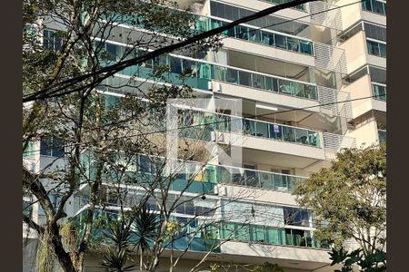 Apartamento à venda com 78m², 2 quartos e 1 vagaFachada