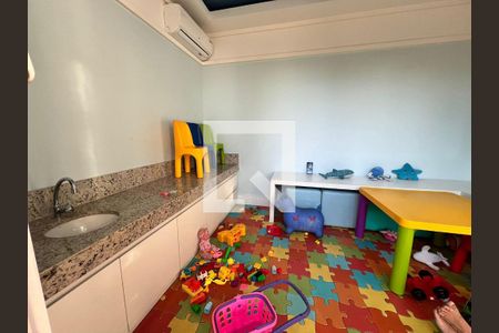 Apartamento à venda com 78m², 2 quartos e 1 vagaÁrea comum