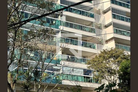 Apartamento à venda com 78m², 2 quartos e 1 vagaFachada