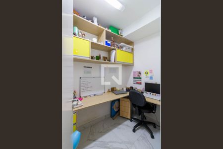 Apartamento à venda com 110m², 3 quartos e 2 vagasEscritório