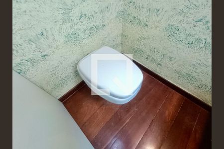 Apartamento à venda com 230m², 5 quartos e 3 vagas Apartamento à venda com 230m², 5 quartos e 3 vagasLavabo