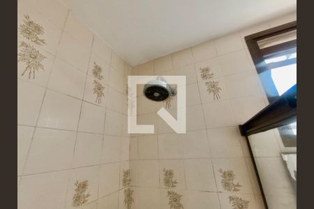 Apartamento à venda com 230m², 5 quartos e 3 vagas Apartamento à venda com 230m², 5 quartos e 3 vagasSuíte banheiro