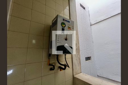 Apartamento à venda com 230m², 5 quartos e 3 vagas Apartamento à venda com 230m², 5 quartos e 3 vagasÁrea serviço