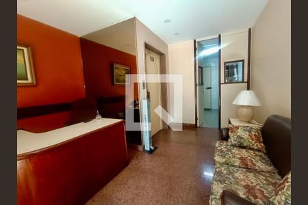 Apartamento à venda com 230m², 5 quartos e 3 vagas Apartamento à venda com 230m², 5 quartos e 3 vagasPortaria