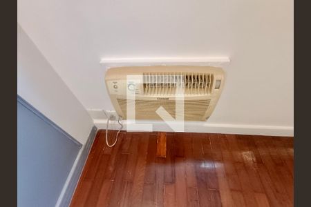 Apartamento à venda com 230m², 5 quartos e 3 vagas Apartamento à venda com 230m², 5 quartos e 3 vagasSuíte