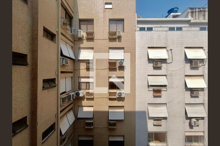 Apartamento à venda com 230m², 5 quartos e 3 vagas Apartamento à venda com 230m², 5 quartos e 3 vagasSuíte vista