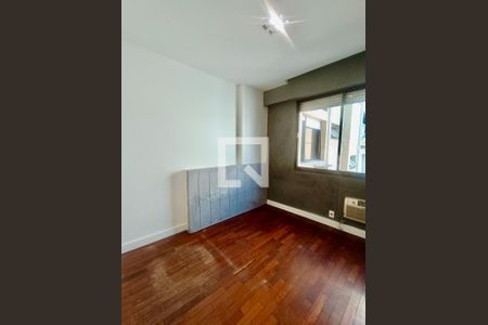 Apartamento à venda com 230m², 5 quartos e 3 vagas Apartamento à venda com 230m², 5 quartos e 3 vagasQuarto 3