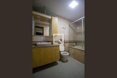 Apartamento à venda com 350m², 4 quartos e 2 vagasBanheiro da Suíte 2