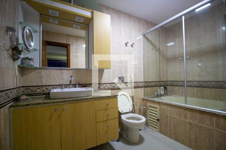 Apartamento à venda com 350m², 4 quartos e 2 vagasBanheiro da Suíte 2