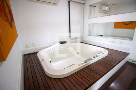 Apartamento à venda com 350m², 4 quartos e 2 vagasSuíte 3