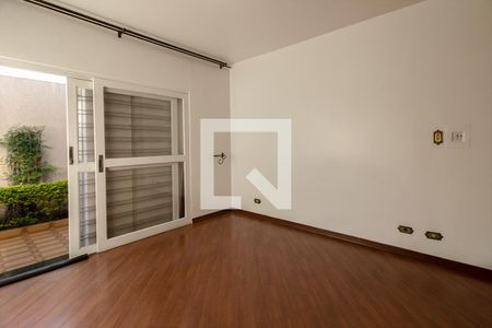 Casa à venda com 470m², 3 quartos e 4 vagasSuíte