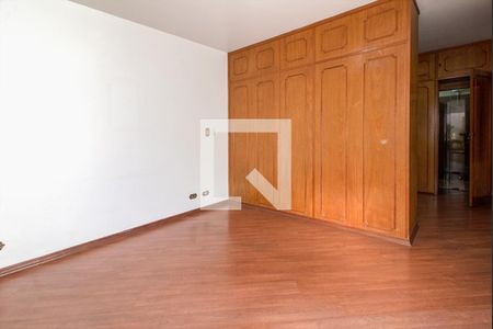 Casa à venda com 470m², 3 quartos e 4 vagasSuíte