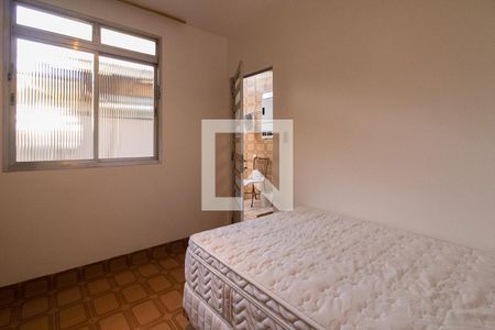 Casa à venda com 470m², 3 quartos e 4 vagasQuarto de Serviço