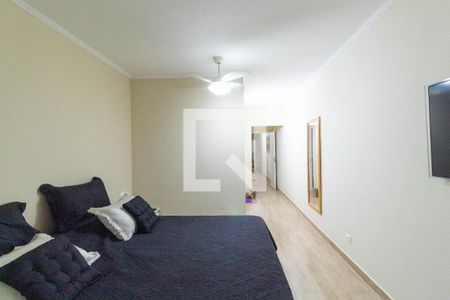 Casa à venda com 250m², 3 quartos e 2 vagas Casa à venda com 250m², 3 quartos e 2 vagasQuarto Suíte