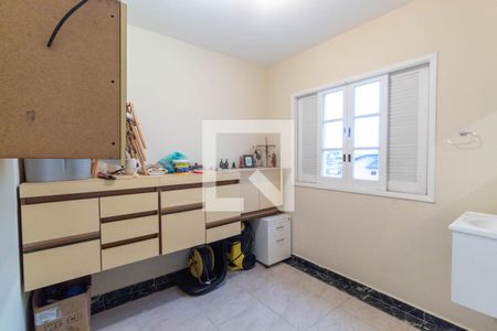 Casa à venda com 250m², 3 quartos e 2 vagas Casa à venda com 250m², 3 quartos e 2 vagasEdícula