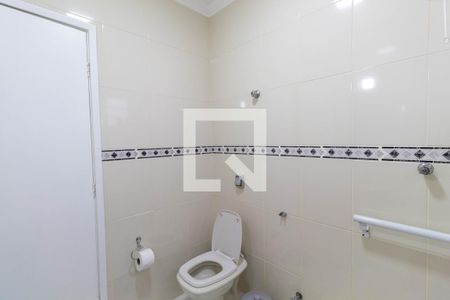 Casa à venda com 250m², 3 quartos e 2 vagas Casa à venda com 250m², 3 quartos e 2 vagasBanheiro 2