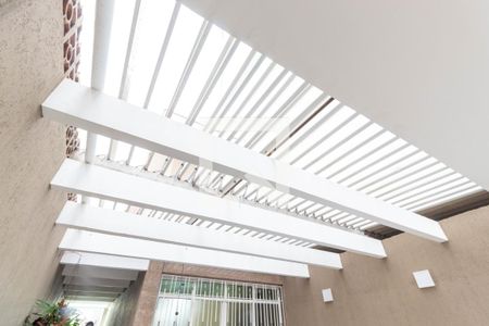 Casa à venda com 250m², 3 quartos e 2 vagas Casa à venda com 250m², 3 quartos e 2 vagasGaragem