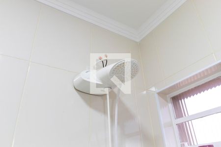 Casa à venda com 250m², 3 quartos e 2 vagas Casa à venda com 250m², 3 quartos e 2 vagasChuveiro