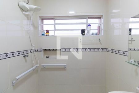 Casa à venda com 250m², 3 quartos e 2 vagas Casa à venda com 250m², 3 quartos e 2 vagasBanheiro 2