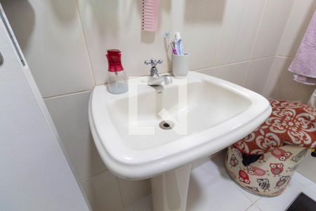 Casa à venda com 250m², 3 quartos e 2 vagas Casa à venda com 250m², 3 quartos e 2 vagasBanheiro da Suíte