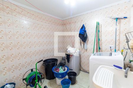 Casa à venda com 250m², 3 quartos e 2 vagas Casa à venda com 250m², 3 quartos e 2 vagasLavanderia