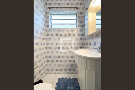 Casa à venda com 160m², 3 quartos e 3 vagas Casa à venda com 160m², 3 quartos e 3 vagasBanheiro - Suíte