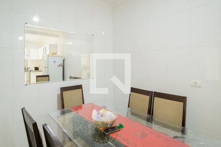 Casa à venda com 160m², 3 quartos e 3 vagas Casa à venda com 160m², 3 quartos e 3 vagasCopa
