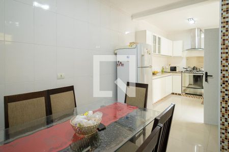 Casa à venda com 160m², 3 quartos e 3 vagas Casa à venda com 160m², 3 quartos e 3 vagasCopa