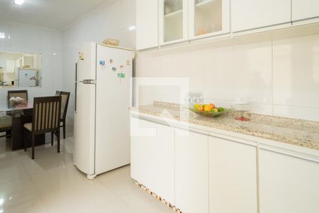 Casa à venda com 160m², 3 quartos e 3 vagas Casa à venda com 160m², 3 quartos e 3 vagasCozinha
