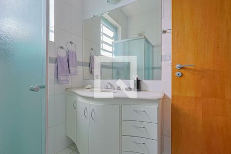 Apartamento à venda com 107m², 3 quartos e 1 vaga Apartamento à venda com 107m², 3 quartos e 1 vagaBanheiro