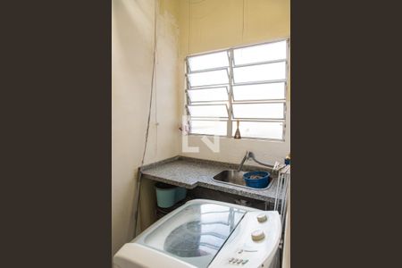 Apartamento à venda com 138m², 3 quartos e 1 vaga Apartamento à venda com 138m², 3 quartos e 1 vagaLavanderia