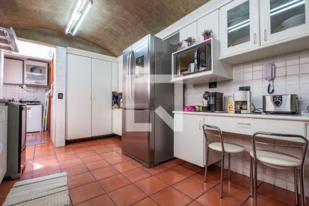 Casa à venda com 180m², 3 quartos e 2 vagas Casa à venda com 180m², 3 quartos e 2 vagasCozinha