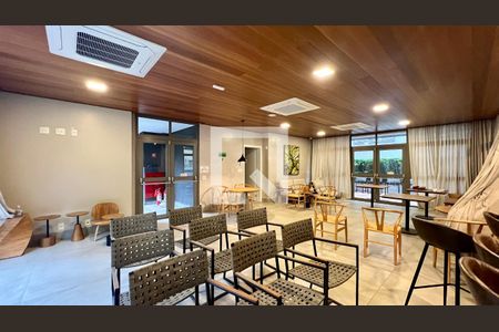 Studio para alugar com 33m², 1 quarto e 1 vaga Studio para alugar com 33m², 1 quarto e 1 vagaÁrea comum - Salão de festas