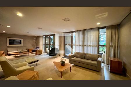 Studio para alugar com 33m², 1 quarto e 1 vaga Studio para alugar com 33m², 1 quarto e 1 vagaHall de entrada