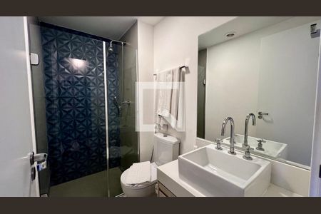 Studio para alugar com 33m², 1 quarto e 1 vaga Studio para alugar com 33m², 1 quarto e 1 vagaBanheiro