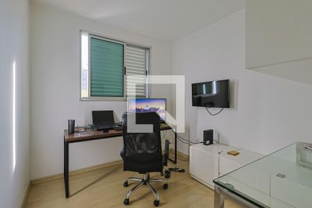 Quarto 1 de apartamento para alugar com 3 quartos, 83m² em Cruzeiro, Belo Horizonte