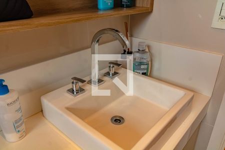 Apartamento à venda com 100m², 3 quartos e 2 vagas Apartamento à venda com 100m², 3 quartos e 2 vagasBanheiro