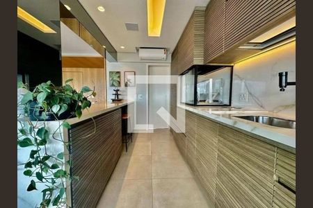 Apartamento à venda com 213m², 3 quartos e 4 vagas