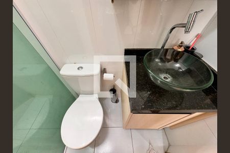 Apartamento à venda com 45m², 2 quartos e 1 vaga Apartamento à venda com 45m², 2 quartos e 1 vagaBanheiro