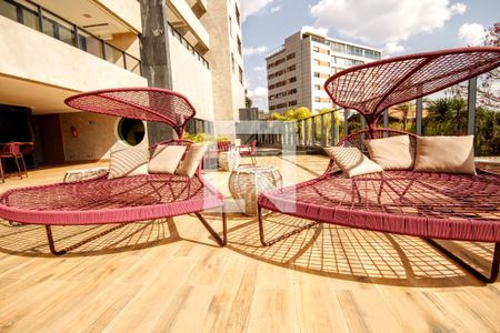 Apartamento à venda com 225m², 4 quartos e 4 vagasÁrea comum - Piscina