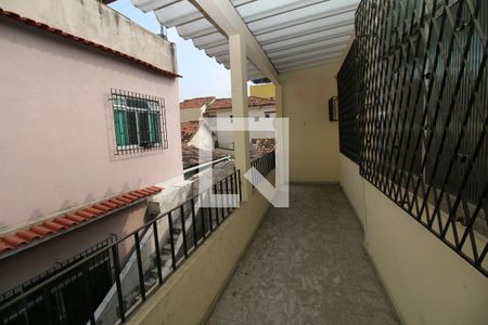 Apartamento à venda com 81m², 2 quartos e sem vagaVaranda