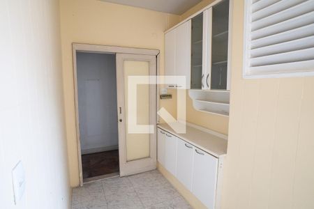 Apartamento à venda com 109m², 3 quartos e sem vaga Apartamento à venda com 109m², 3 quartos e sem vagaÁrea de Serviço