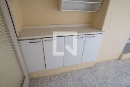 Apartamento à venda com 109m², 3 quartos e sem vaga Apartamento à venda com 109m², 3 quartos e sem vagaCozinha